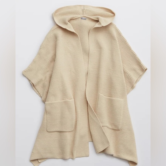 Aerie Hooded Sweater Poncho Throw - Picture 8 of 8
